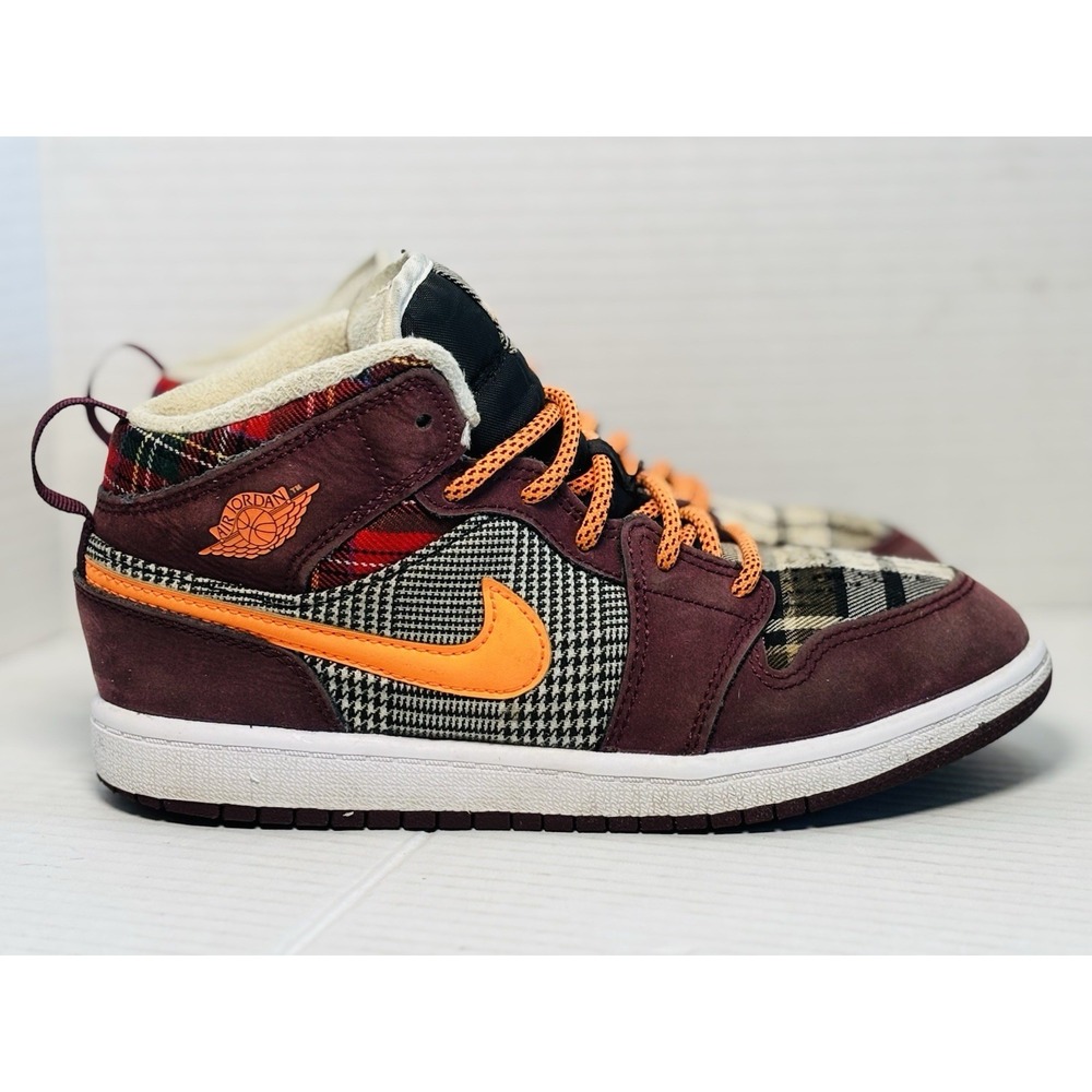 Air Jordan 1 Mid SE Bordeaux Plaid FD5461-608 Youth Size 2.5Y Athletic Shoes